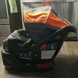 Britax B-Safe 35 BOB Carseat